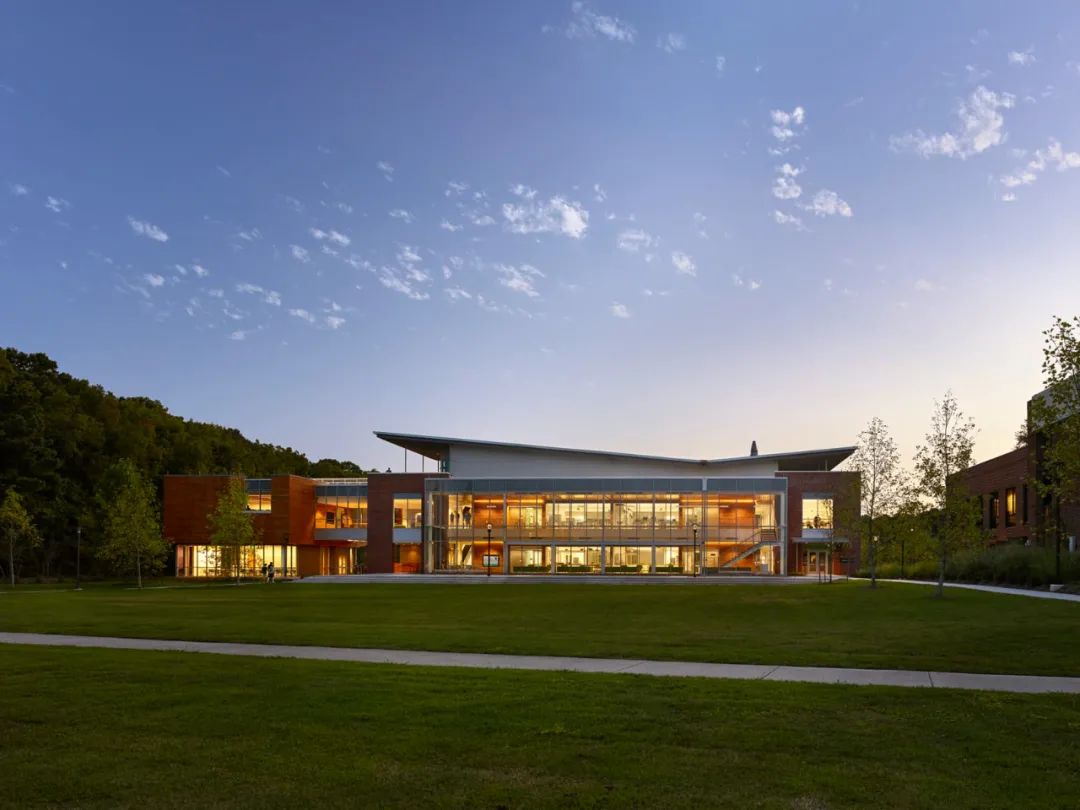 贝尔蒙特走读学校谷仓丨美国丨U tile,Inc-164