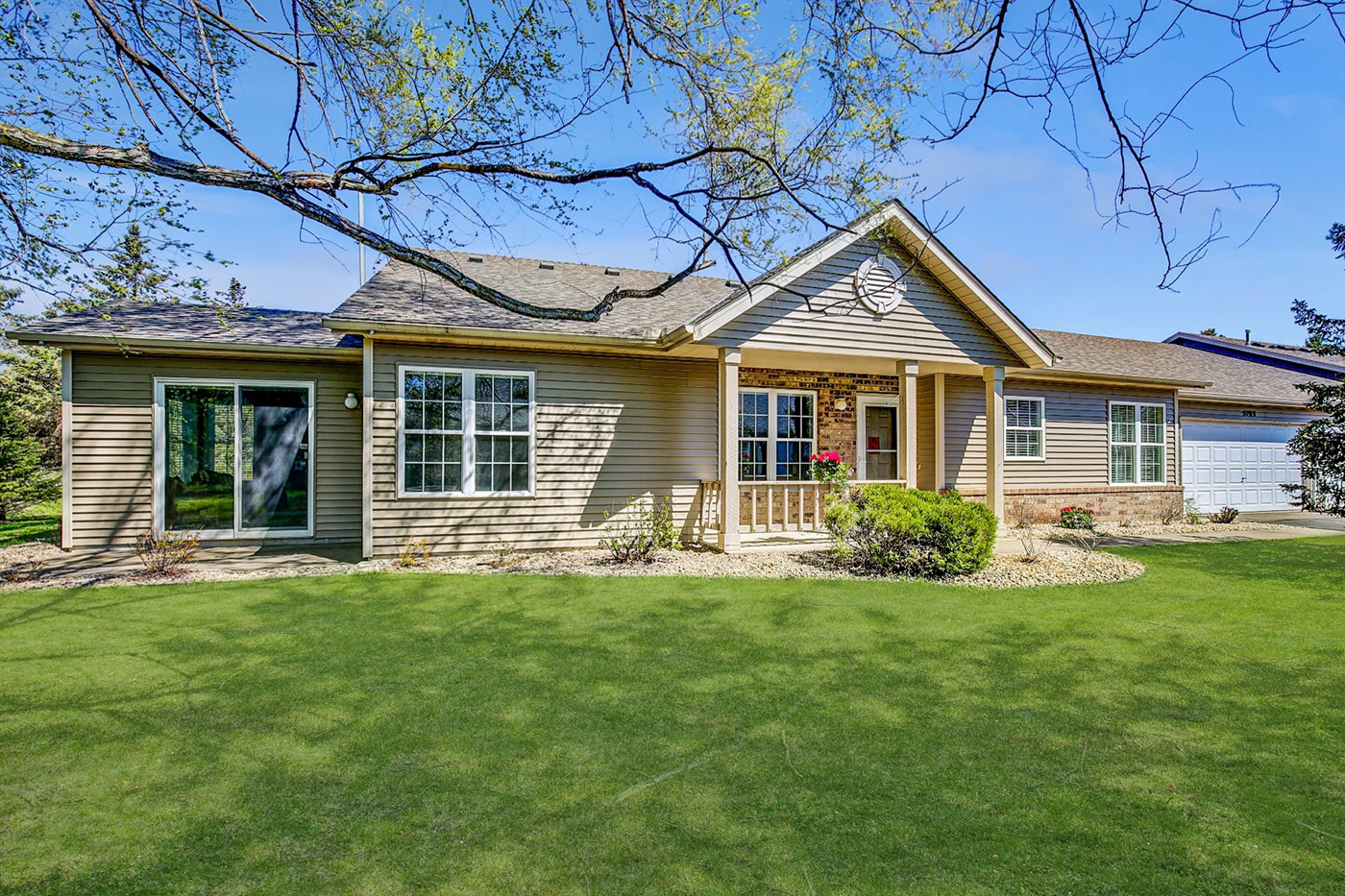 现代简约别墅设计丨Anastasiya Gushchina-2