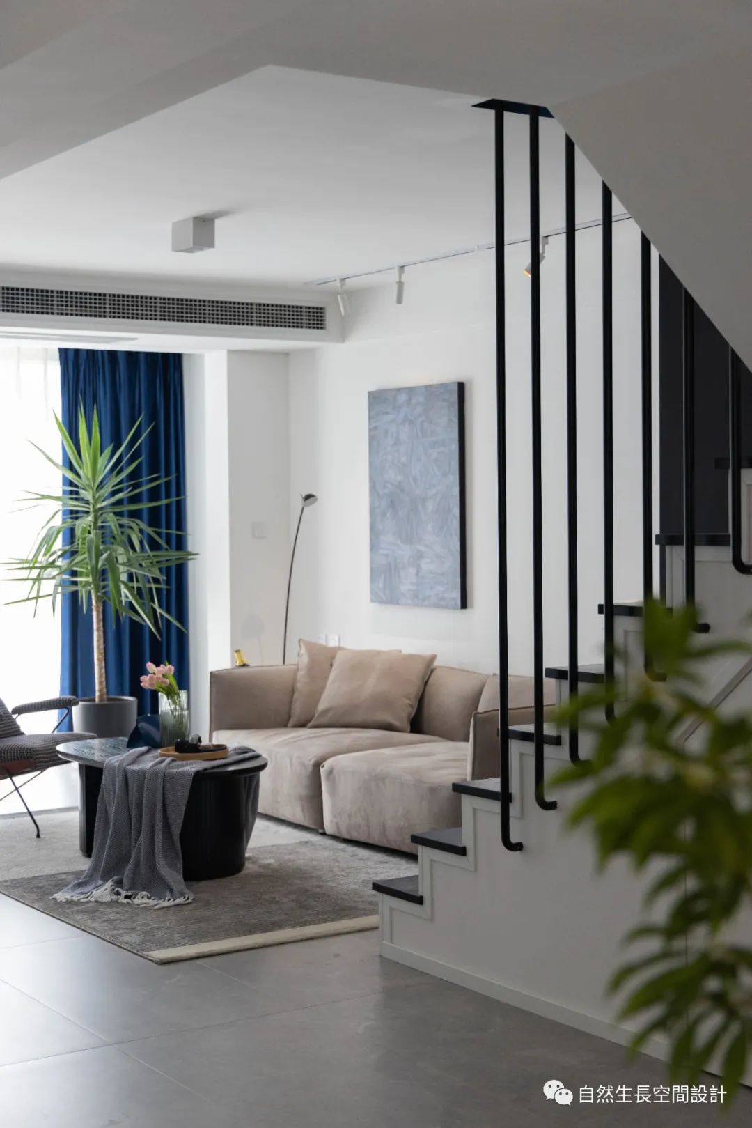 五彩斑斓的黑·复式住宅设计丨自然生长空间设计-12