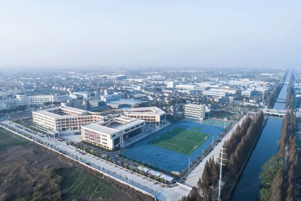 扬中市外国语中学分部丨普泛建筑工作室-5