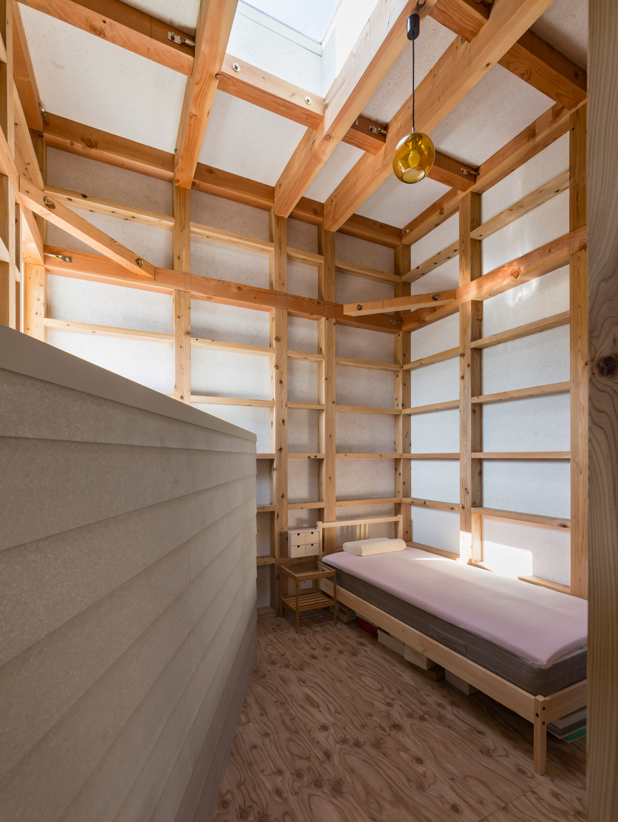 Cohta Asano builds his new Fukushima home as a cluster of nine cuboids-22