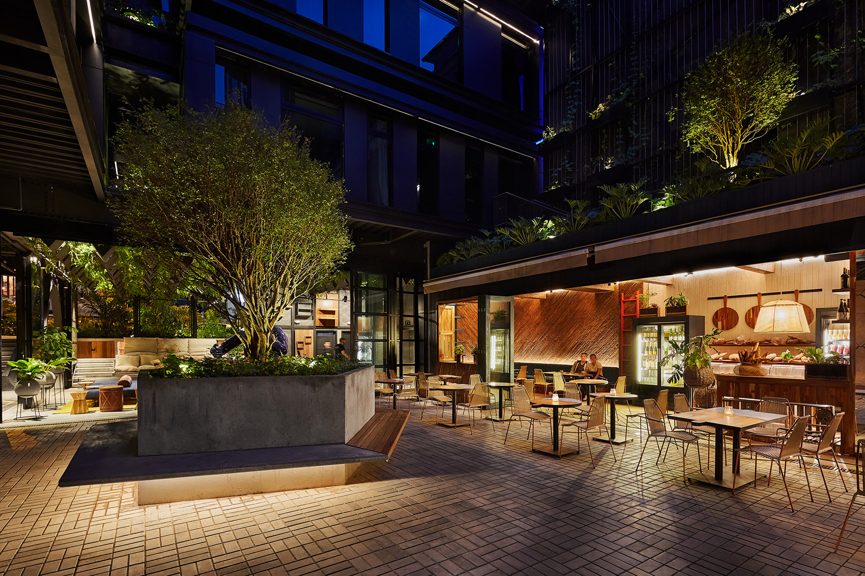 麦德林Click Clack酒店,哥伦比亚 / Plan:B Arquitectos-107