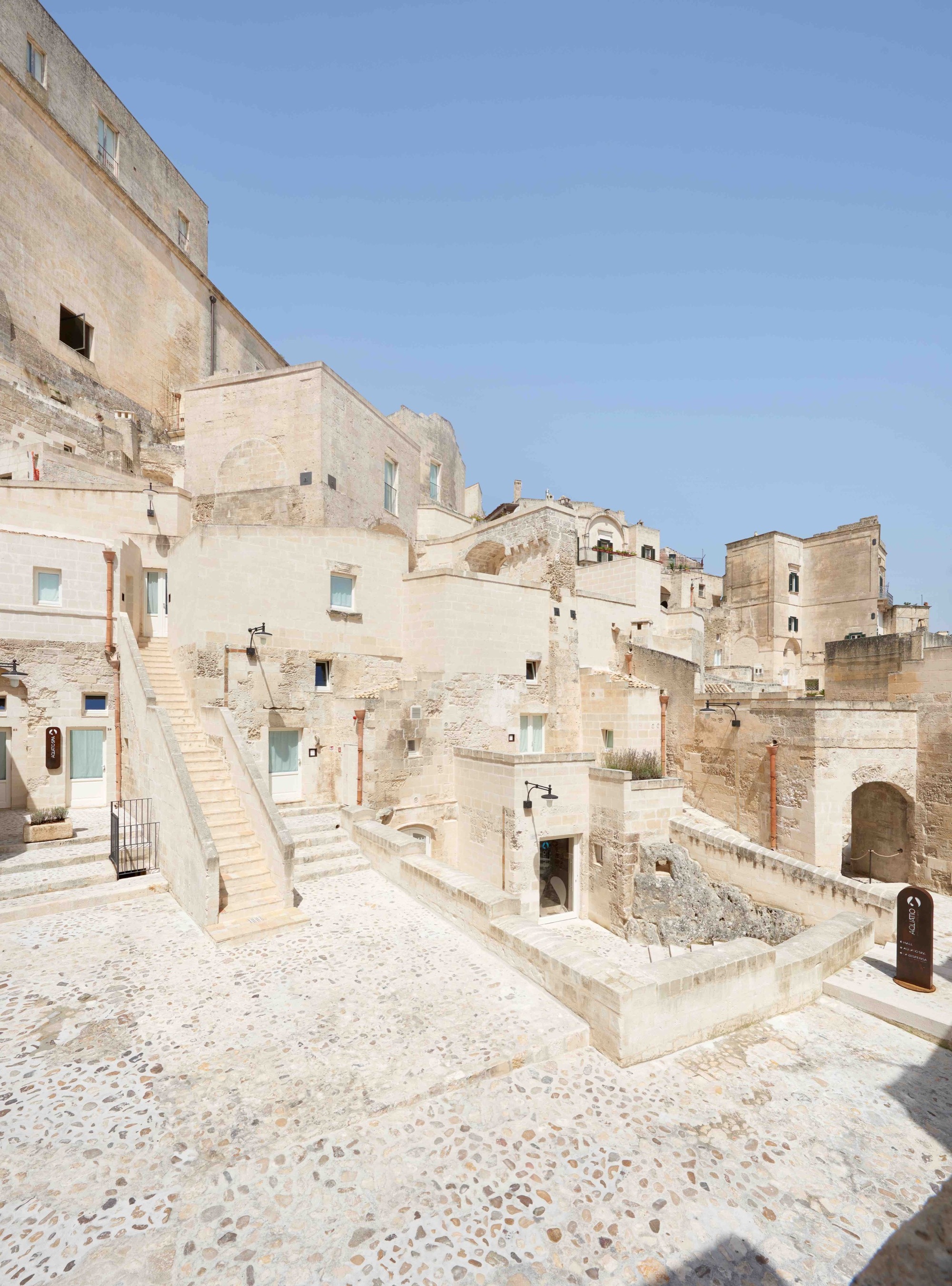 Aquatio Cave Luxury Hotel & SPA / Simone Micheli-51