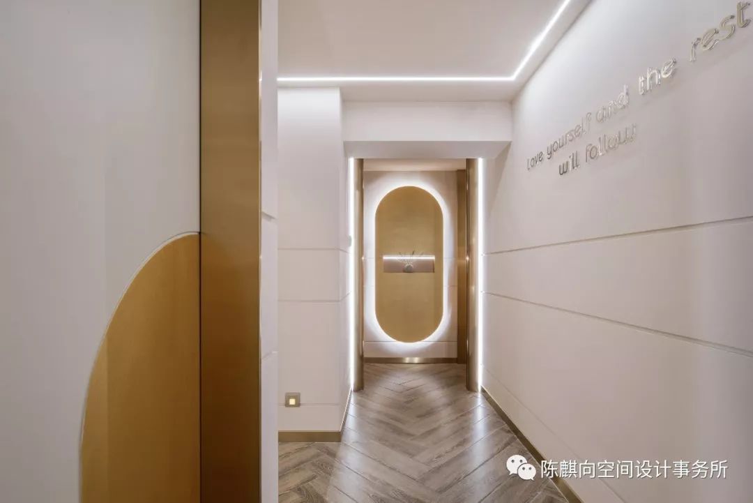 现代简约,展现品牌魅力——月几美学中心设计-49