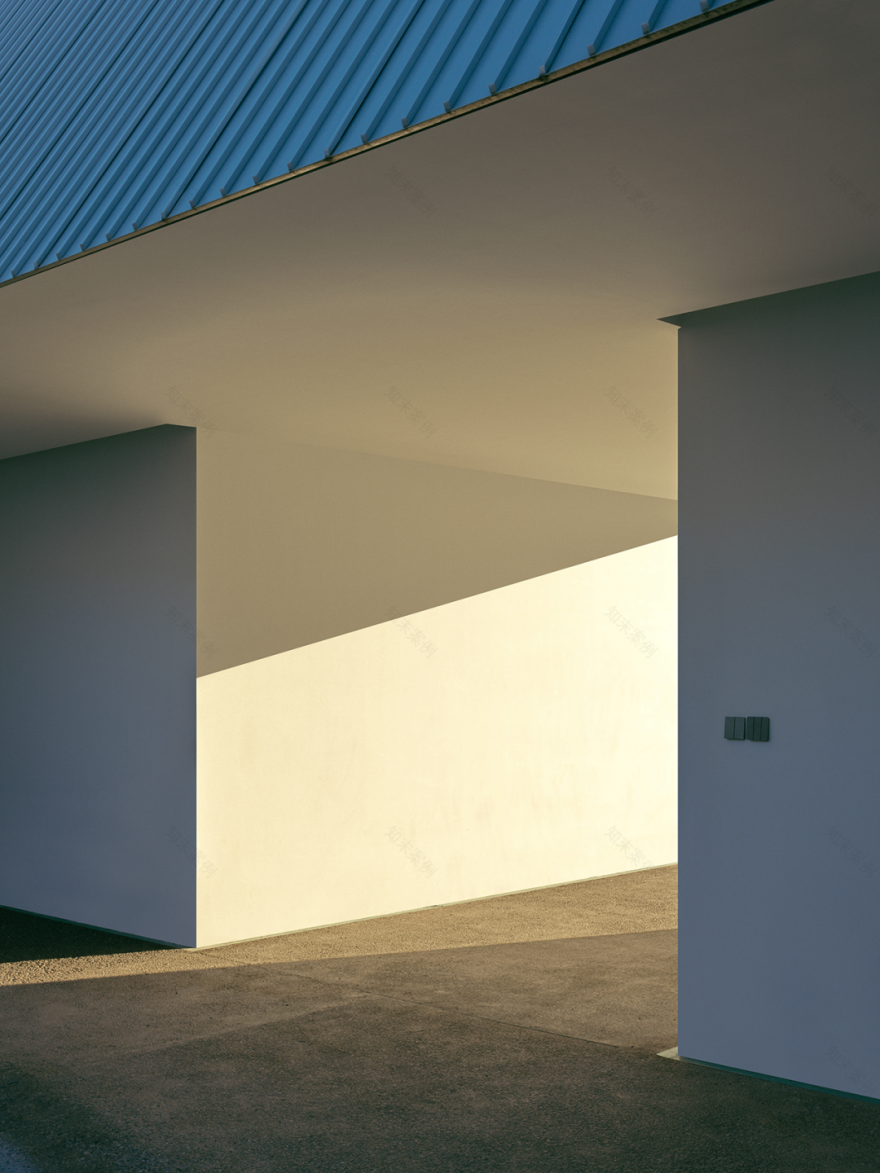 一个白色的小建筑丨Y.Studio,Ren jie-21