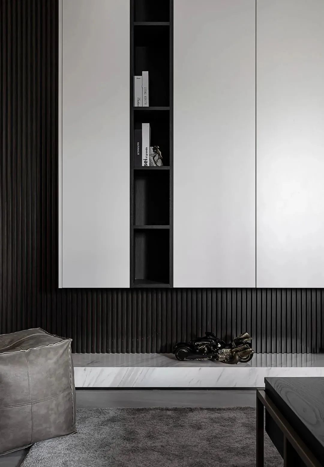 禁欲人居 · 南京融侨中央花园的现代简约二居室设计丨中国南京-32