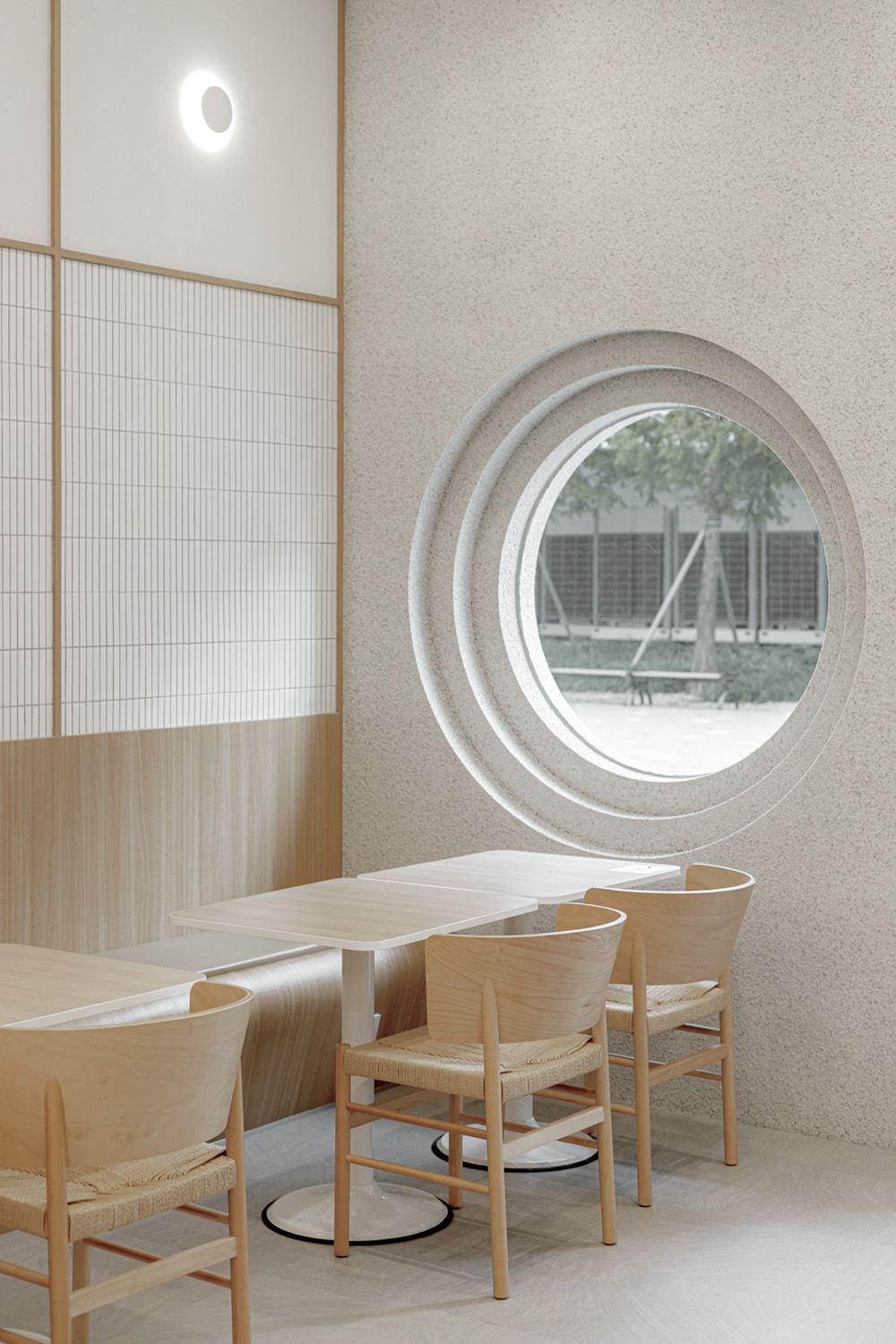 核餐吧 | 极简工业风打造 18 平美食空间-5