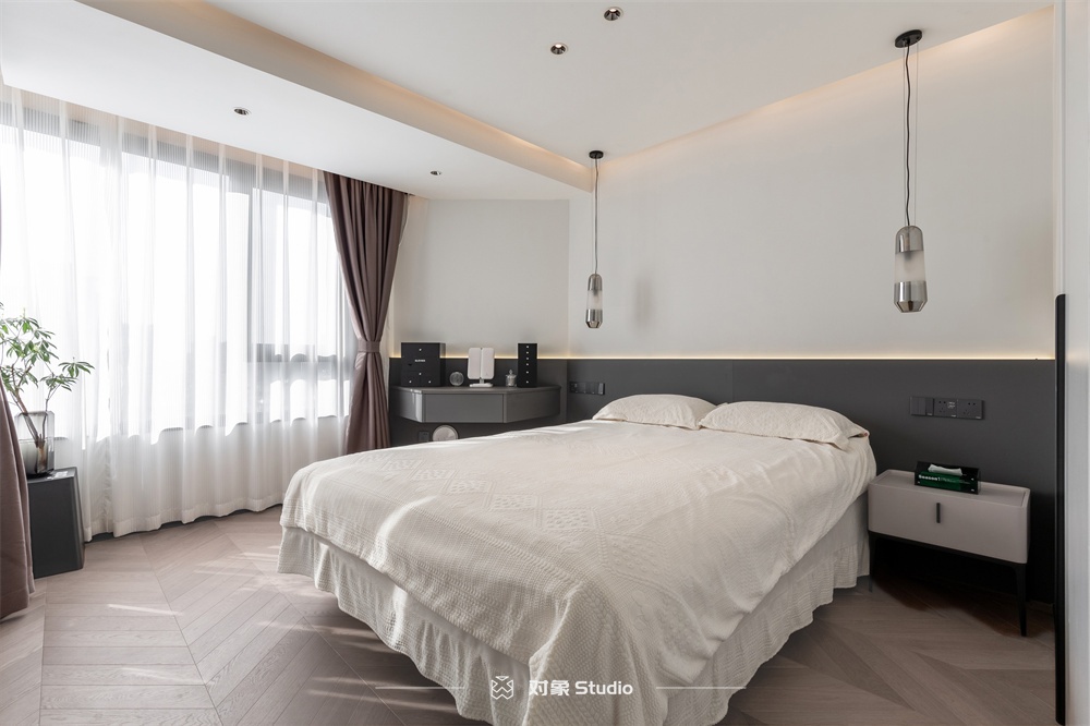 黑白极简,150 平空间的艺术生活丨对象 Studio-26