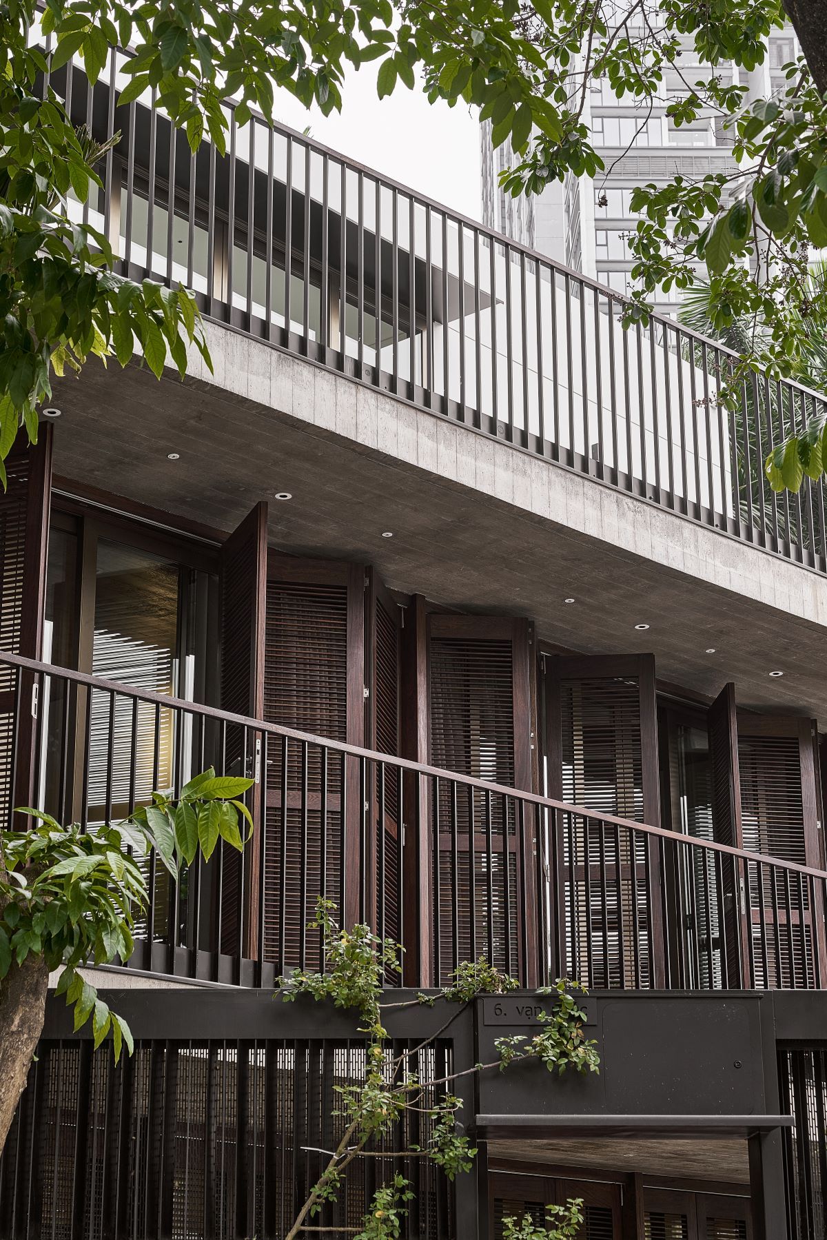 现代与传统共生，打造城市中的宁静绿洲-23