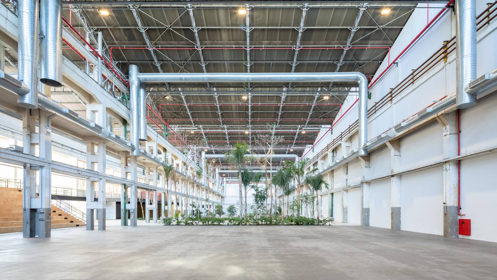 巴西圣保罗前工业区改造，SPOL 打造创意办公空间-7