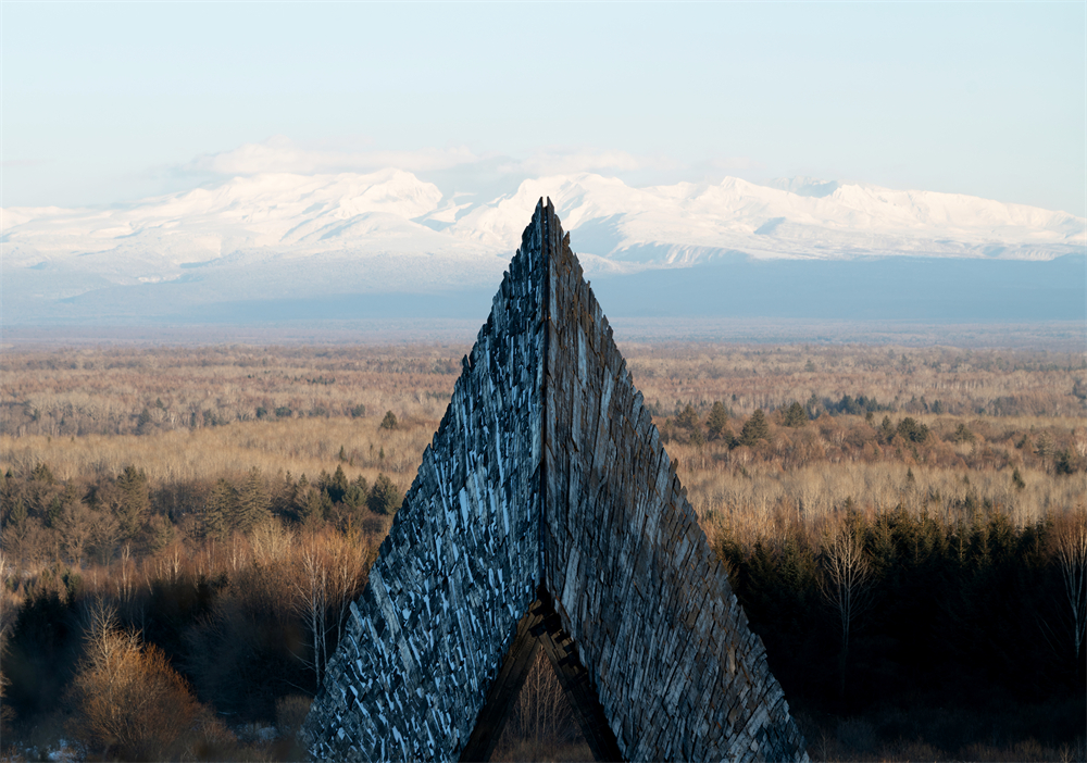 观山见己 – 长白山脚下的“棱镜庇护所”丨中国白山丨数石space10工作室-15