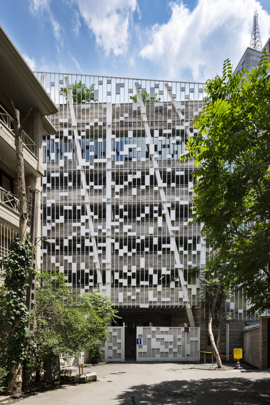 新波建筑 · 伊朗 Tehran 停车场及会议厅扩建项目-15