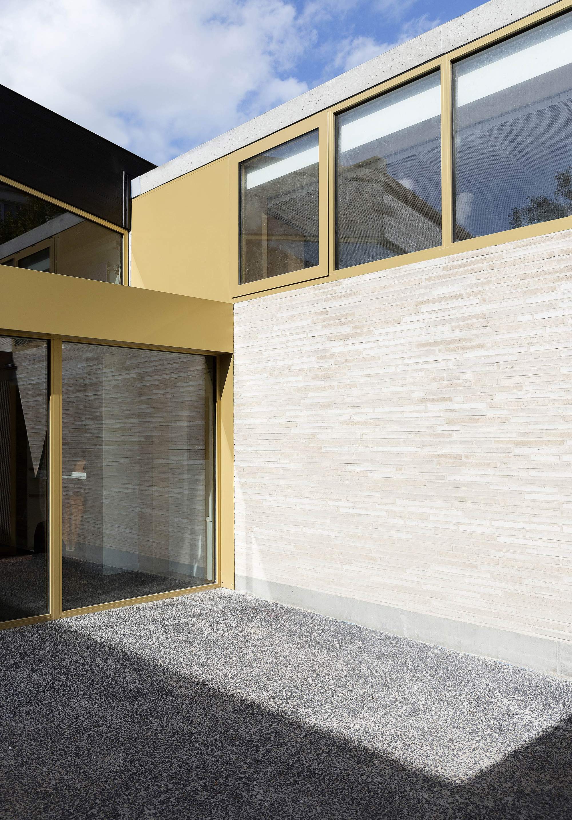 绿意盎然的教育建筑 | La Fontaine 学校扩建-11