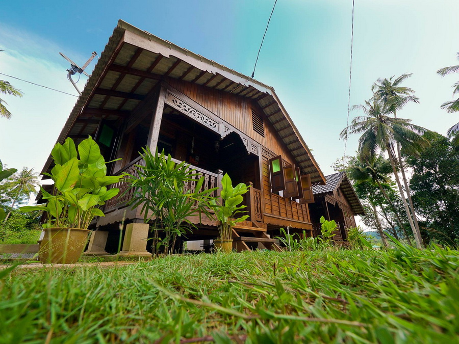 马来西亚兰卡威传统高脚木屋民宿-6