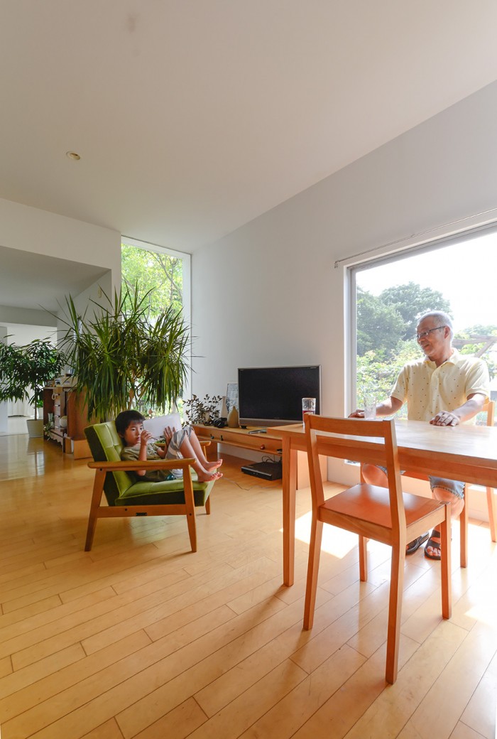 自然との共生の中で庭づくりに、サックス吹き…楽しみと挑戦へと触発する家 | Green | 100%LiFE-2