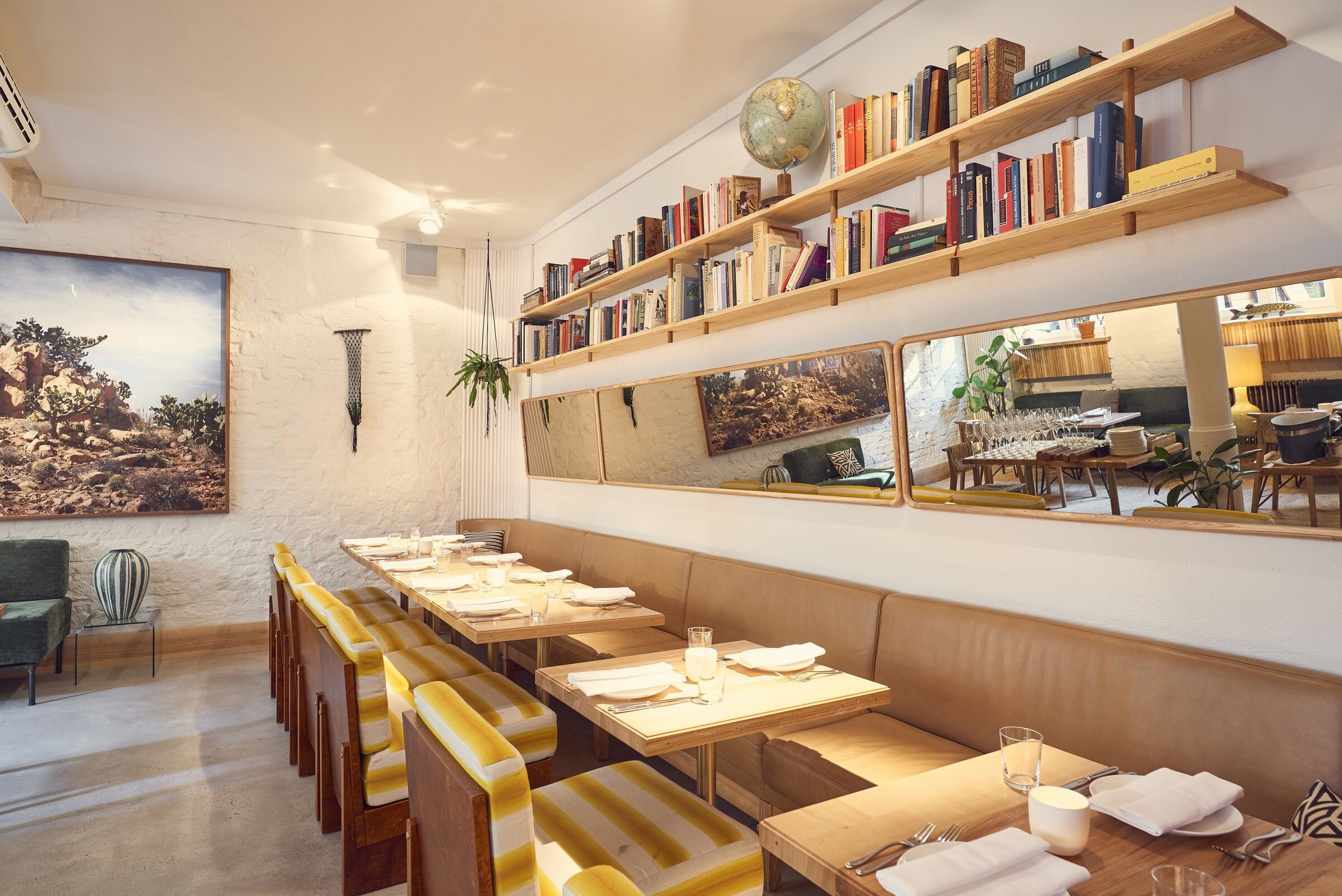 柏林 Panama 餐厅 | 本土材料营造热带风情-12