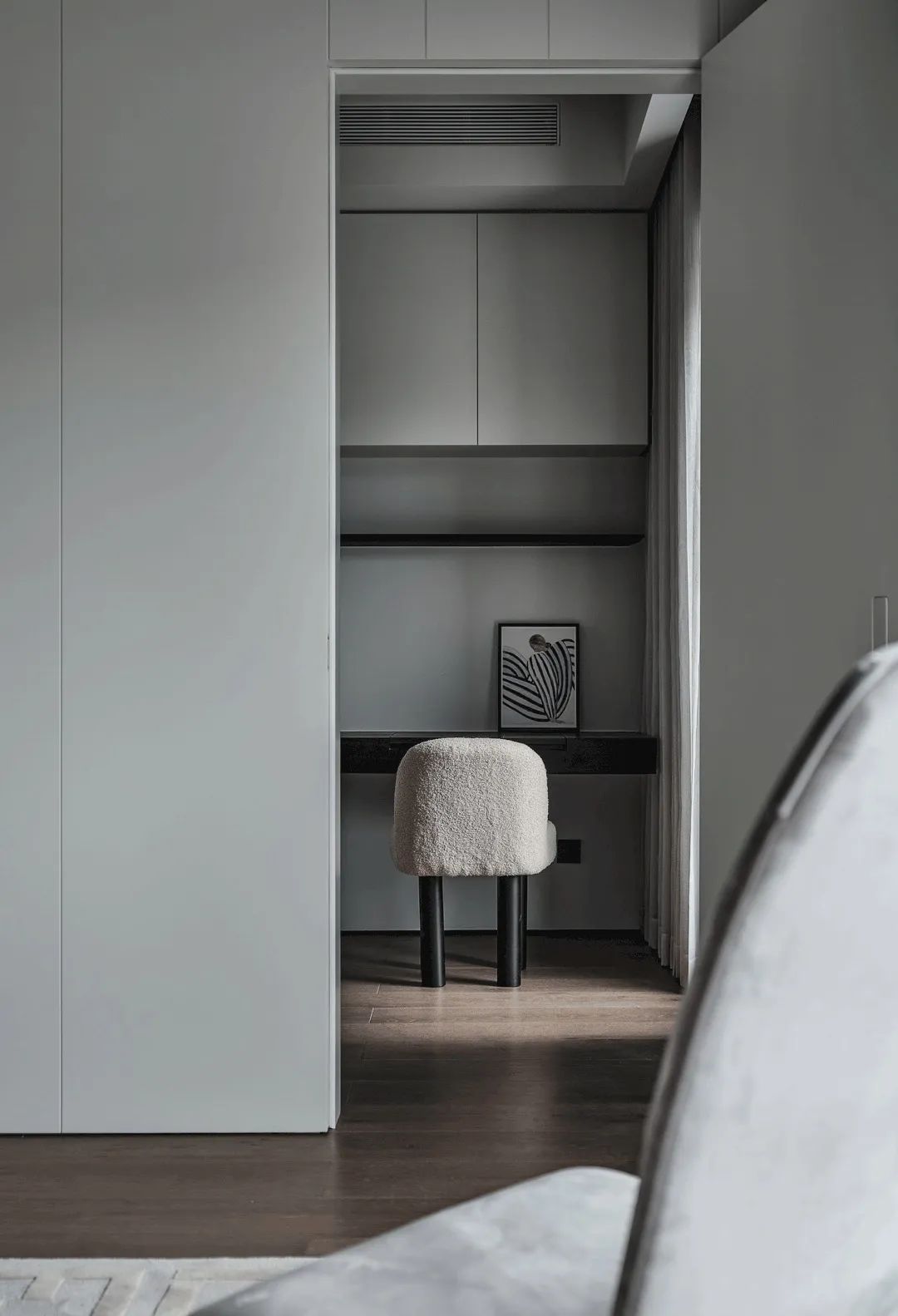 纯白复式叠墅设计-22