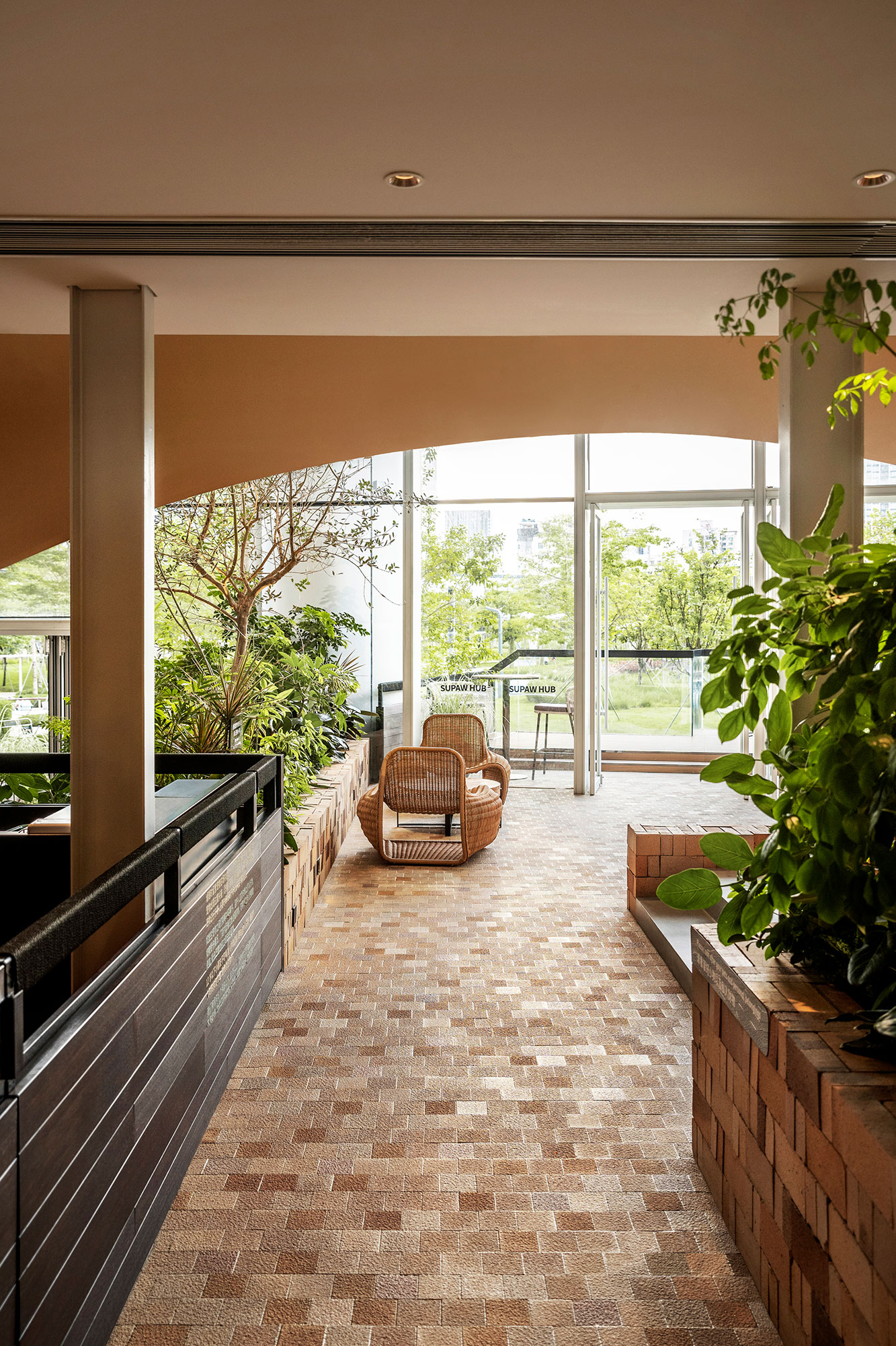 咖啡店丨中国深圳丨Pure & Wild Studio朴野设计-51