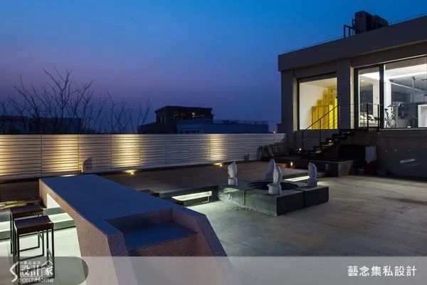 四间超吸眼球的独栋豪宅设计！旋转楼梯、高级酒窖与景观沐浴空间应有尽有-41