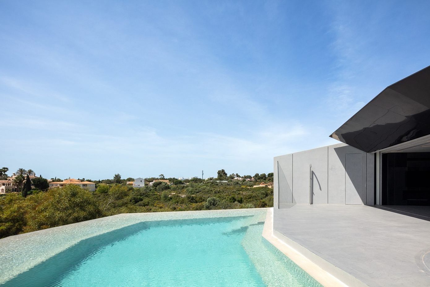 Casa Sky Base One 科幻风别墅丨葡萄牙丨Bespoke Architects-20