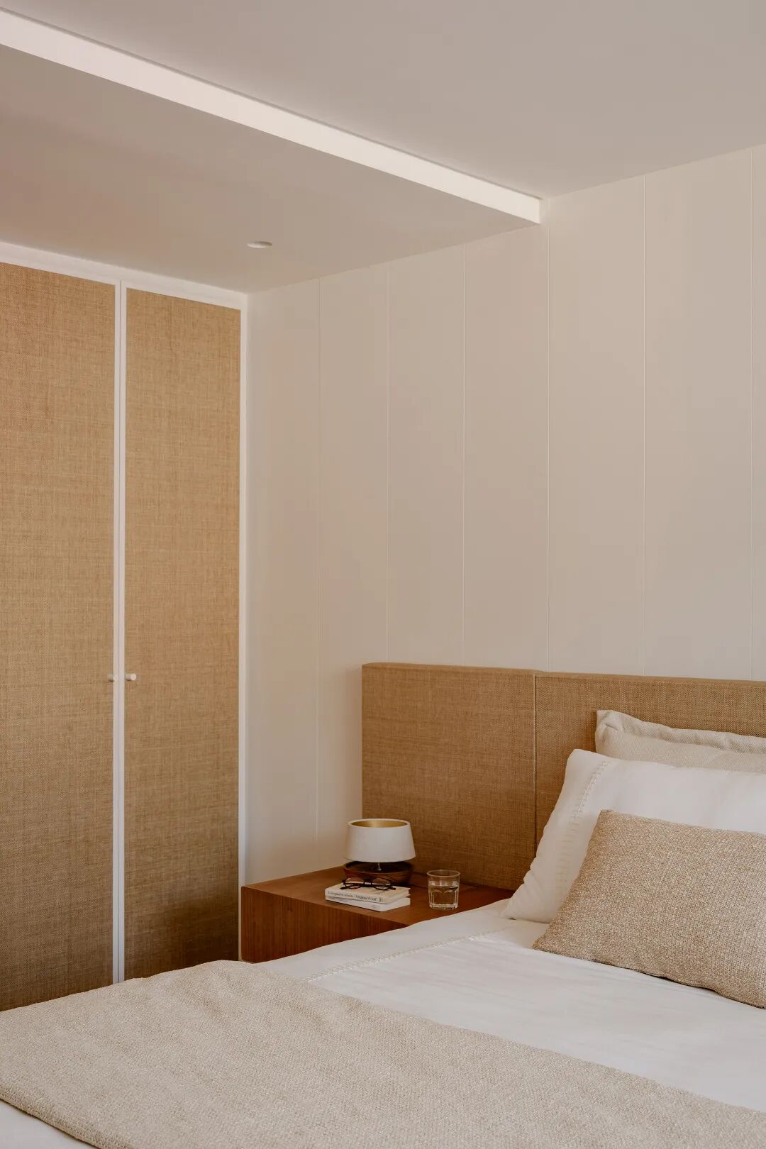 温暖治愈系现代大宅 · 白与木的极致碰撞丨巴西圣保罗丨VOA Arquitetura-27