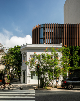 巴西里约热内卢 Guilhermina 商业大楼丨Jacobsen Arquitetura