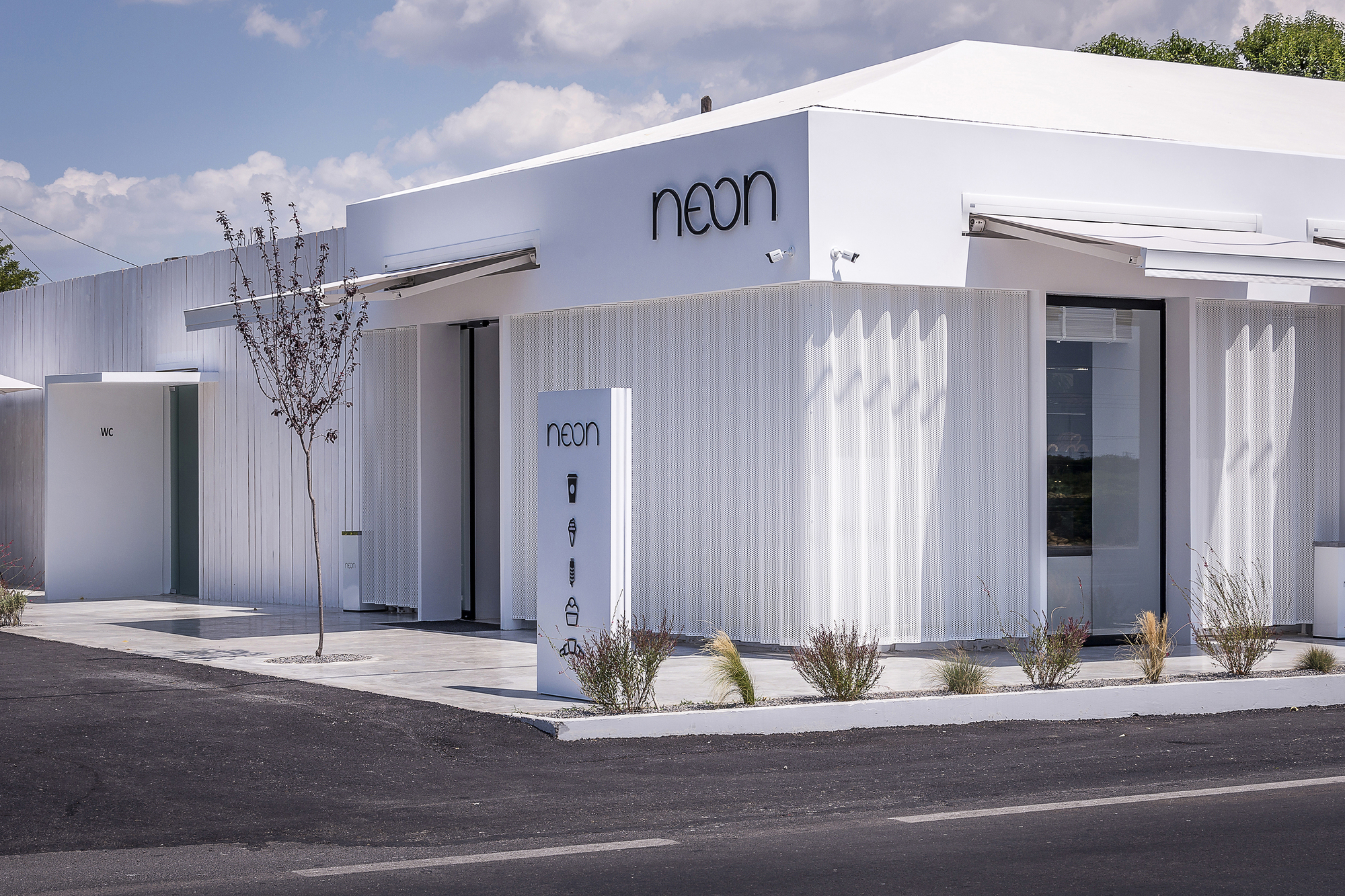 Neon Bakery & Coffee / Studio 2Pi Architecture-38