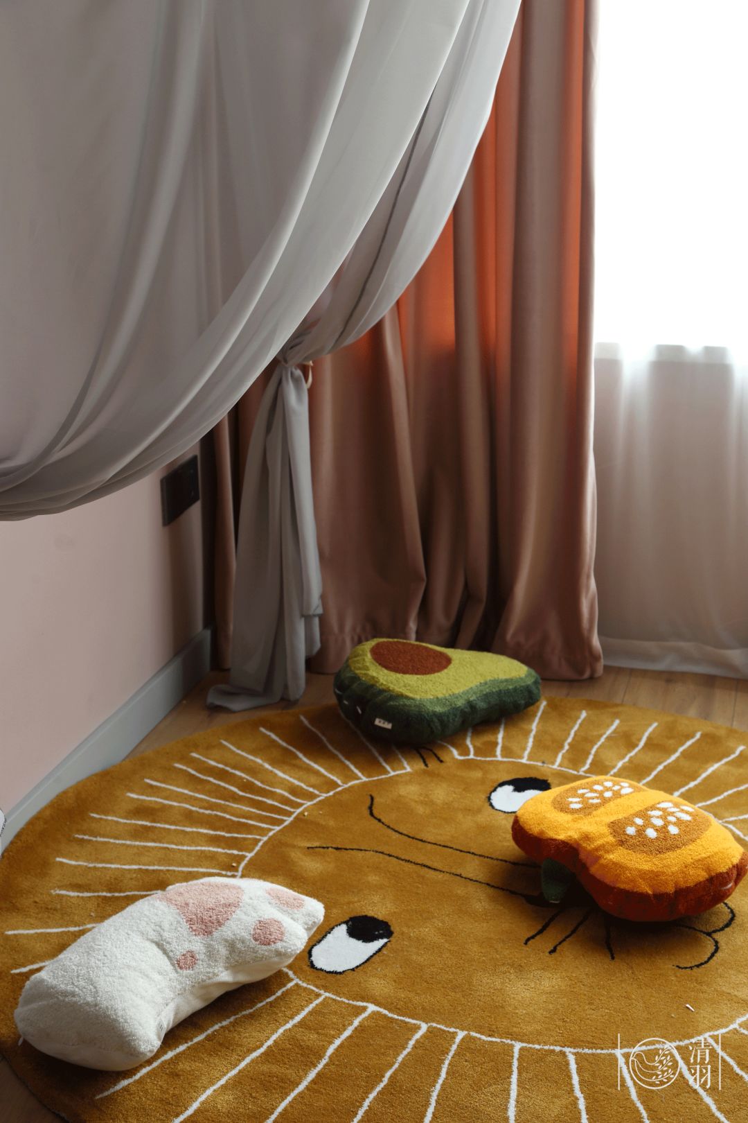 幸福诠释家的温暖——现代精致四口之家设计-79