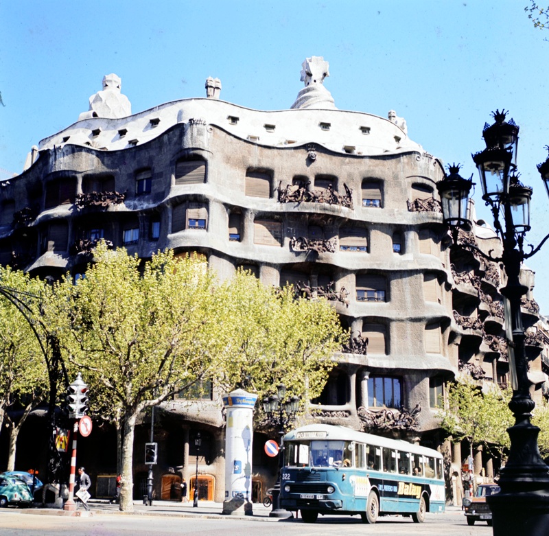 Casa Milà（米拉之家,又名“采石场”）丨西班牙巴塞罗那丨Antoni Gaudí i Cornet（安东尼·高迪）等-14