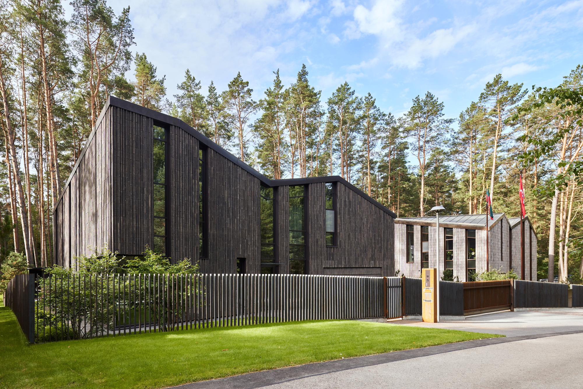 森林中的房屋丨立陶宛维尔纽斯丨Architektūros linija-27