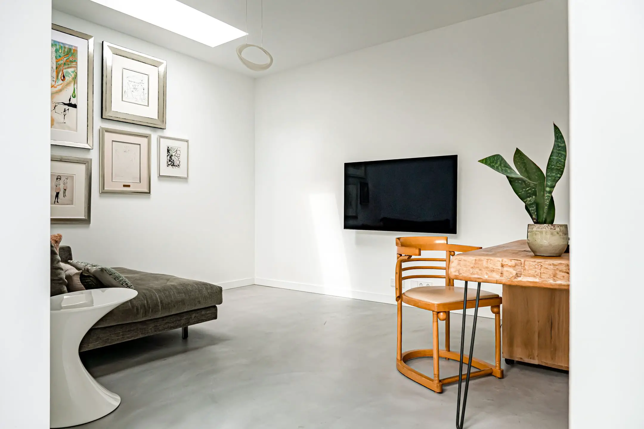 荷兰优雅明亮公寓设计，城市绿意渗透室内-19