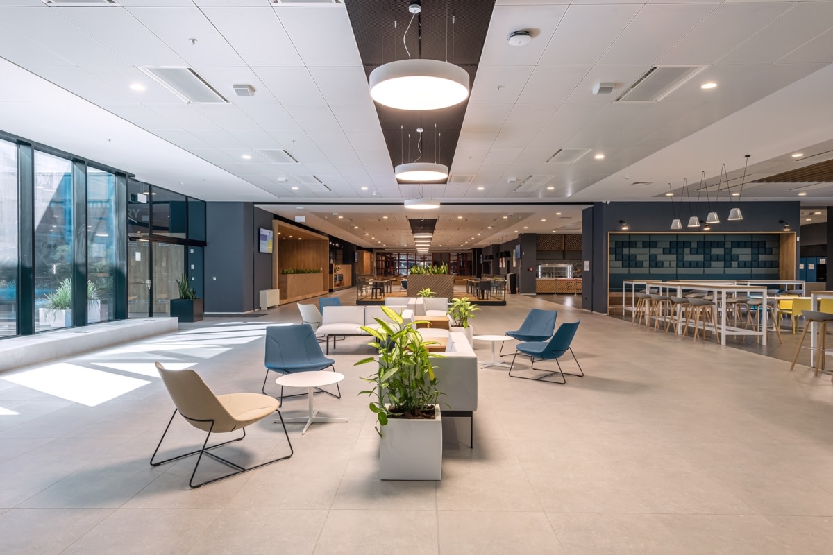 绿色 oasis 的创新办公室设计  梅莱克斯办公室丨保加利亚索非亚丨Fimera Design Studio-32