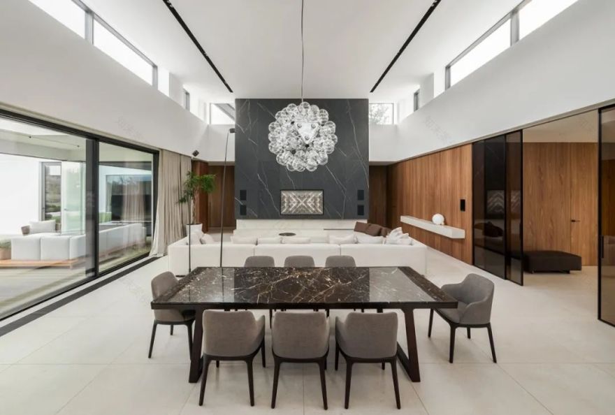 725㎡极简主义别墅,自然之美与生活品质的完美融合-30