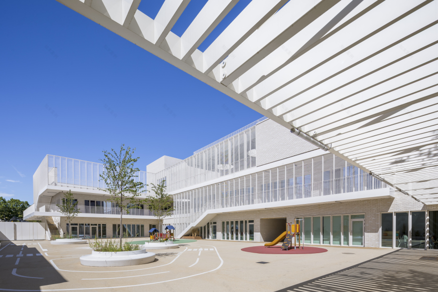 罗莎·帕克斯学校综合大楼丨法国丨Brénac & Gonzalez & Associés-28