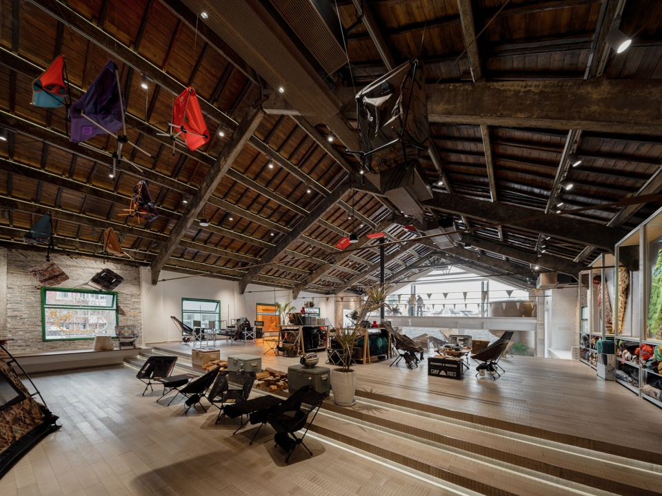 杭州观堂设计 | BACKROAD 户外集合店,老厂房的新生与多元空间-73