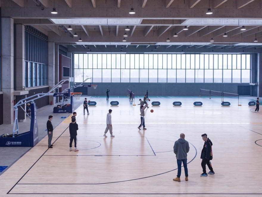 无锡清龙山公园多功能厅 · 矿坑奇迹与自然的和谐共生-18