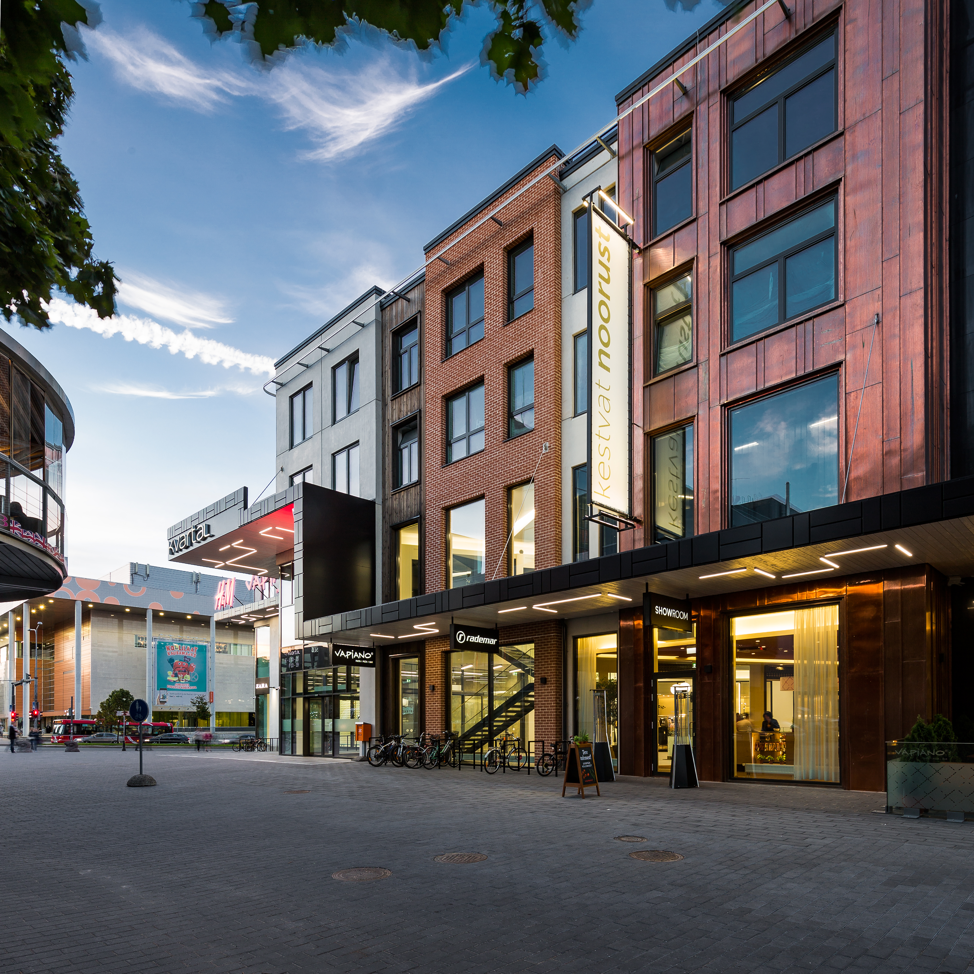 Kvartal 购物中心的室内设计亮点与趋势分析-29