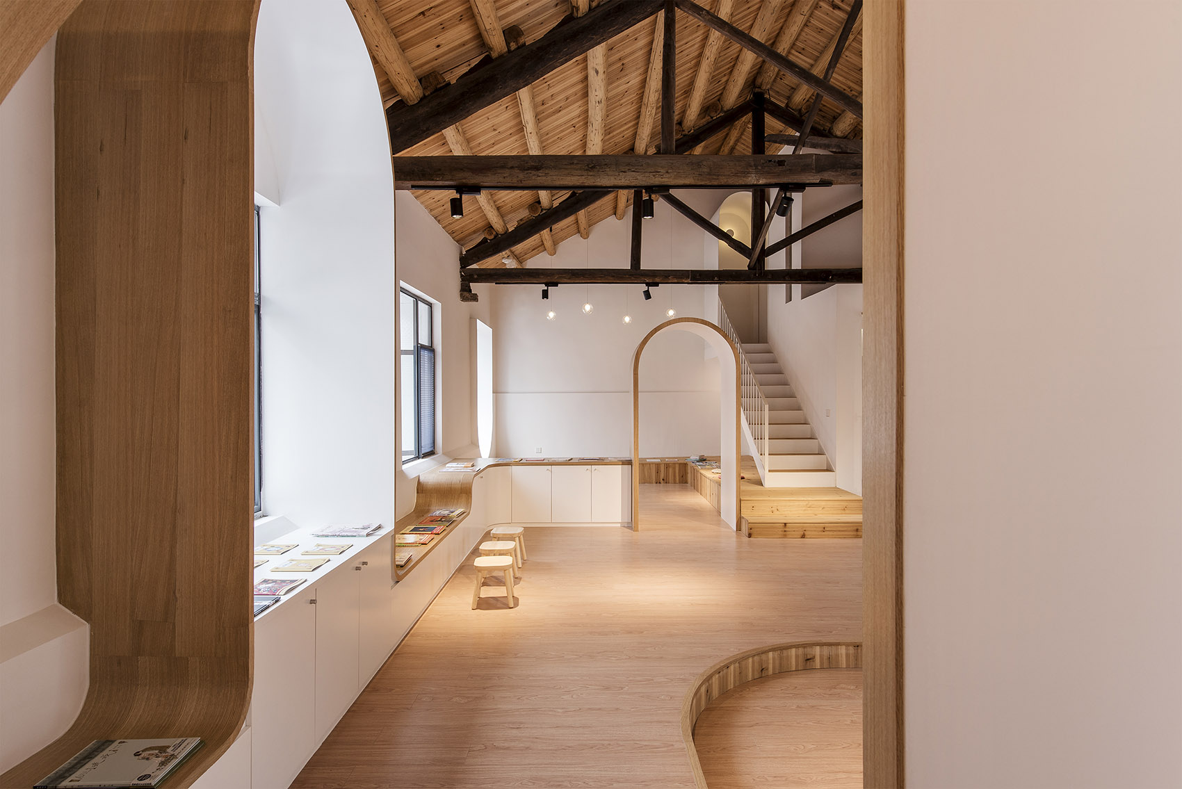 “小城故事”：两座旧厂房的新生，贵州 / 未来以北工作室-99