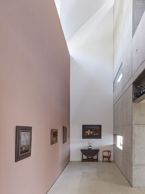 Stuttgart house by (se)arch with shingle-clad walls and an art gallery-8