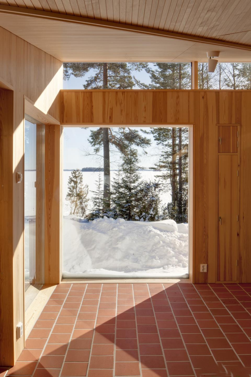 芬兰布鲁恩别墅 | 日光充足的全年休闲空间-29