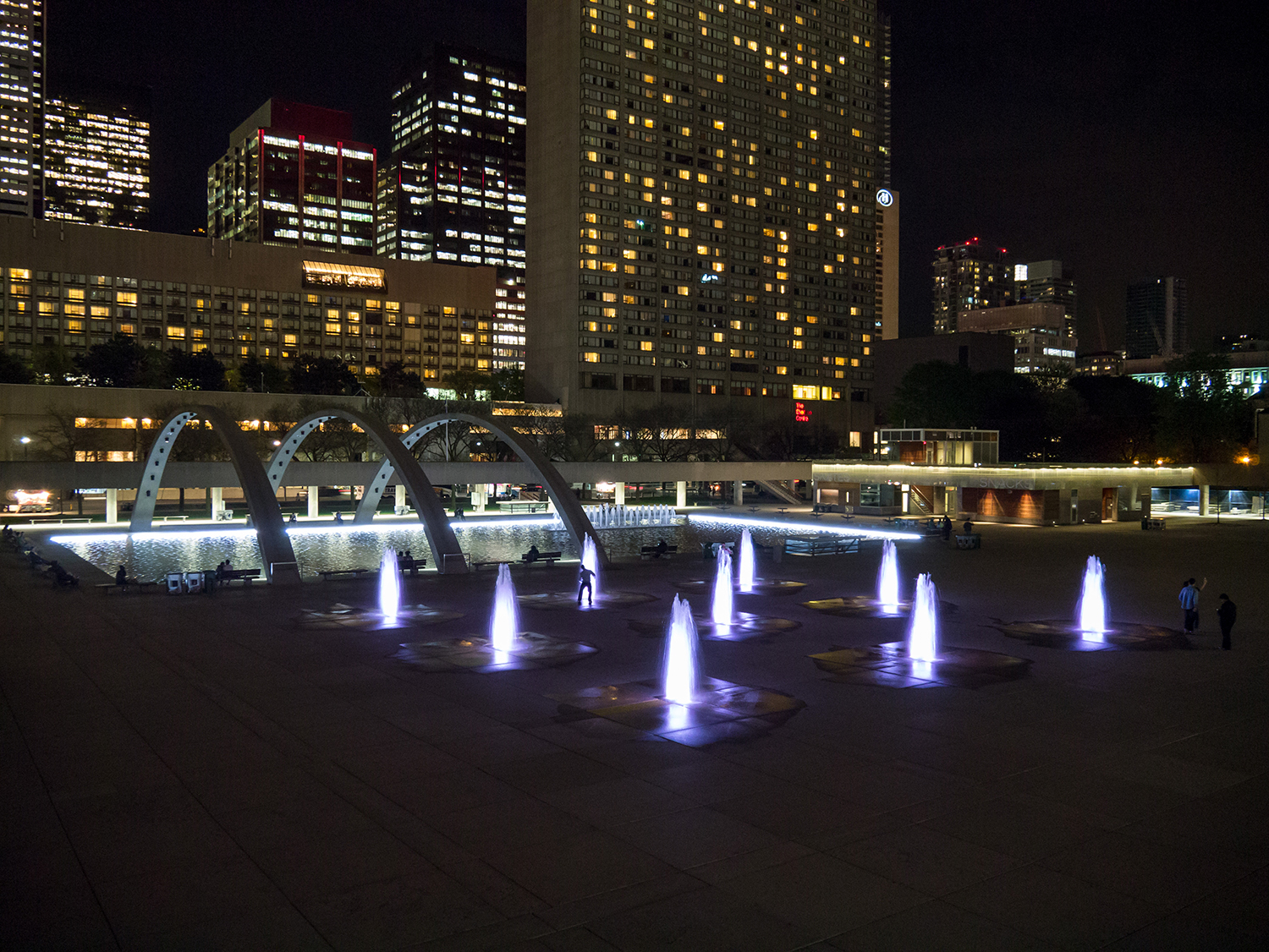 多伦多 Nathan Phillips Square 更新 · 现代公共空间的典范-12