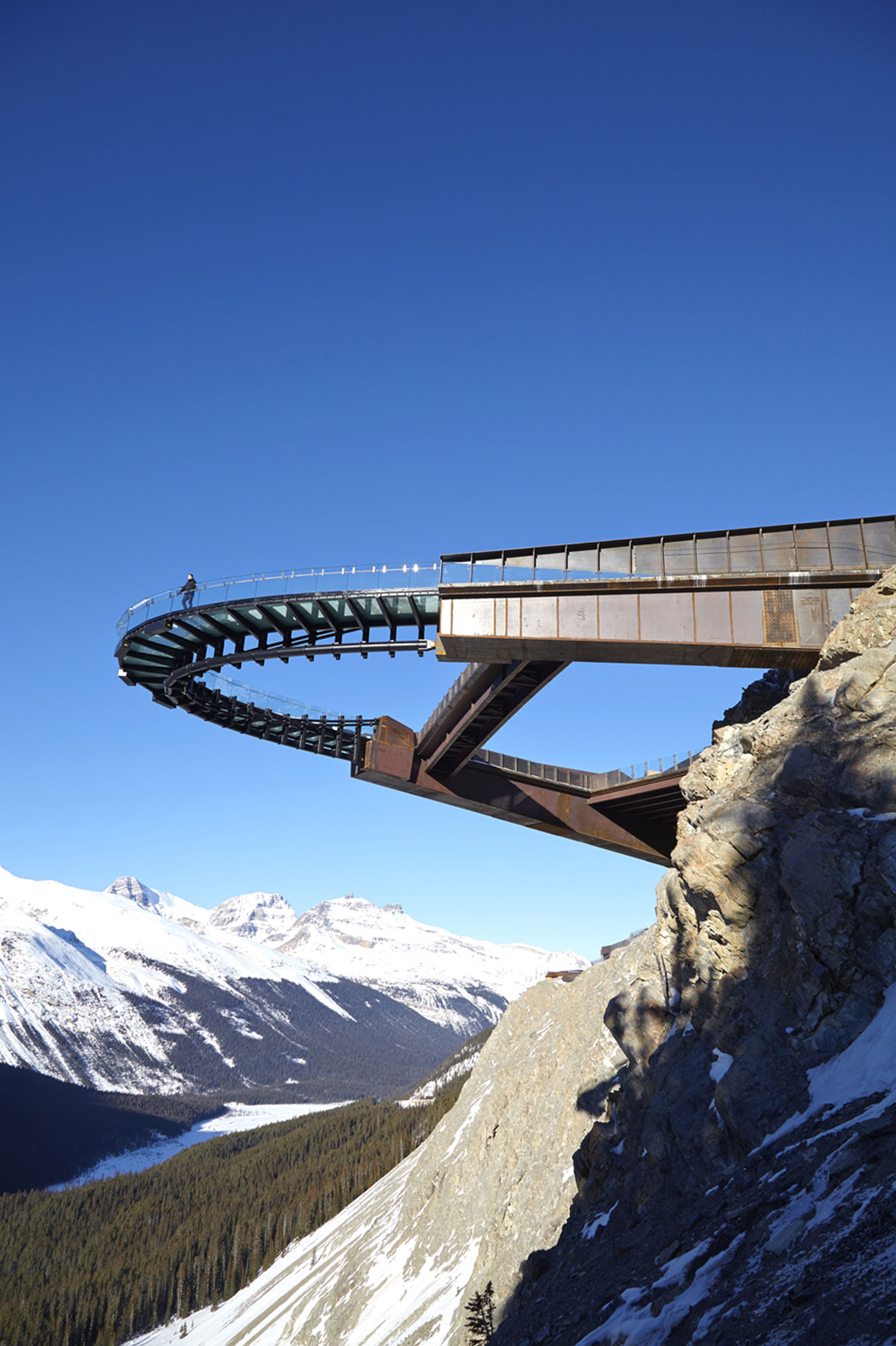 #StoriesOnDesignBy Cunning Cantilevers.-163