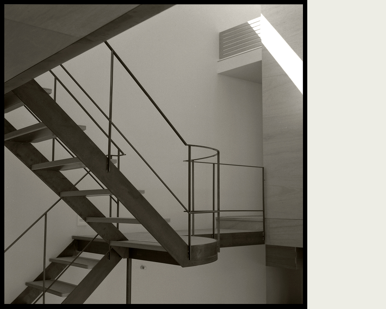 2015 手嶋保 建築事務所-12