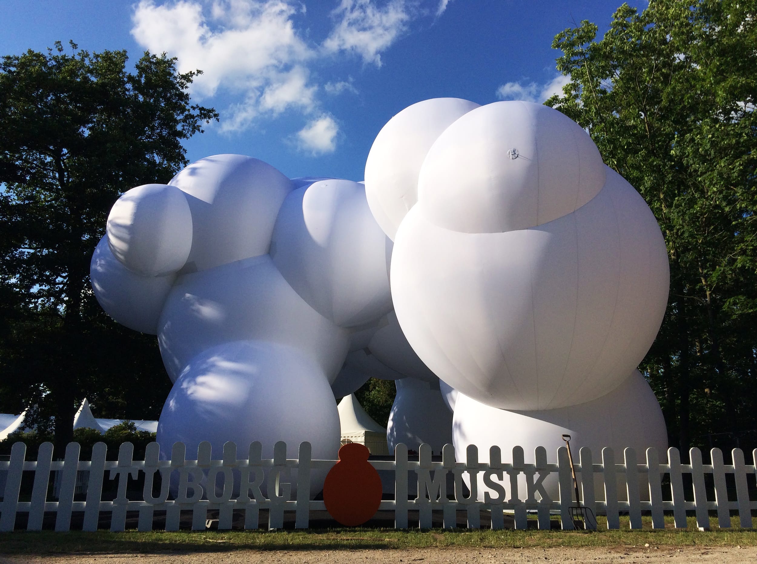 可移动的棉花糖云亭装置(SKUM Pavilion)-5