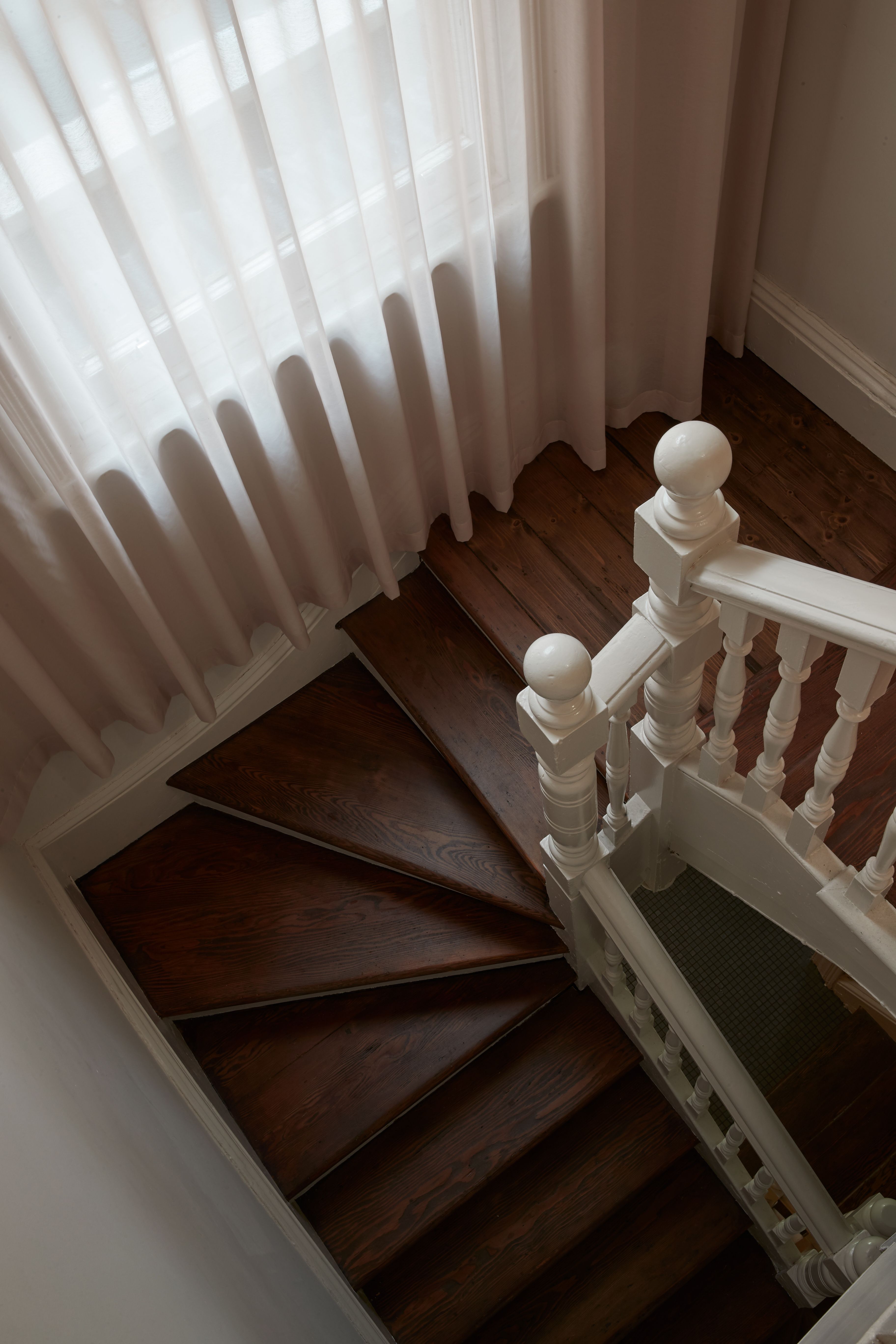 ODE皮肤科诊所（若ODE是特定人名、机构名等特定指代，可根据实际情况调整） 丨Foolscap-16