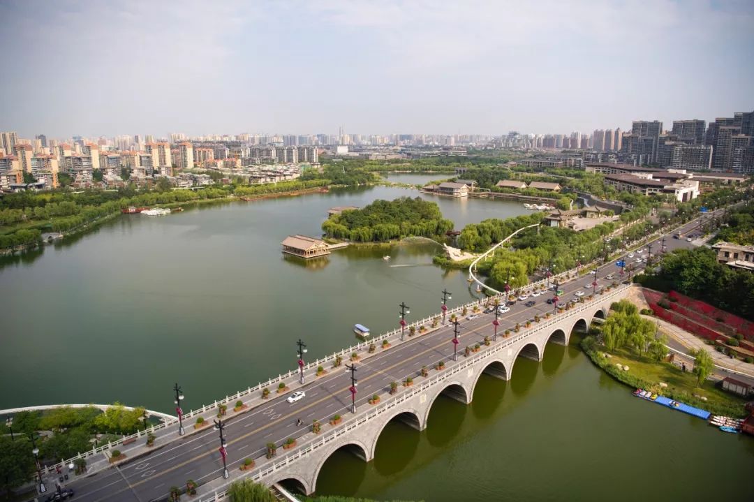 亚洲最大！西安 W 酒店揭幕，古都最美日落网红打卡！-20