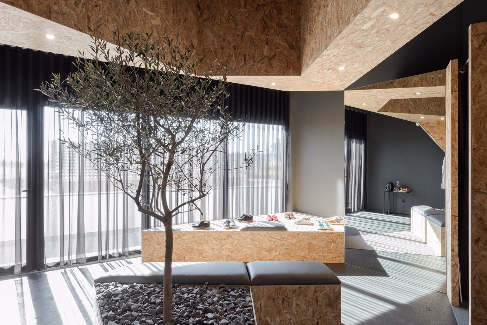 葡萄牙多品牌男装店  3r Ernesto Pereira-0