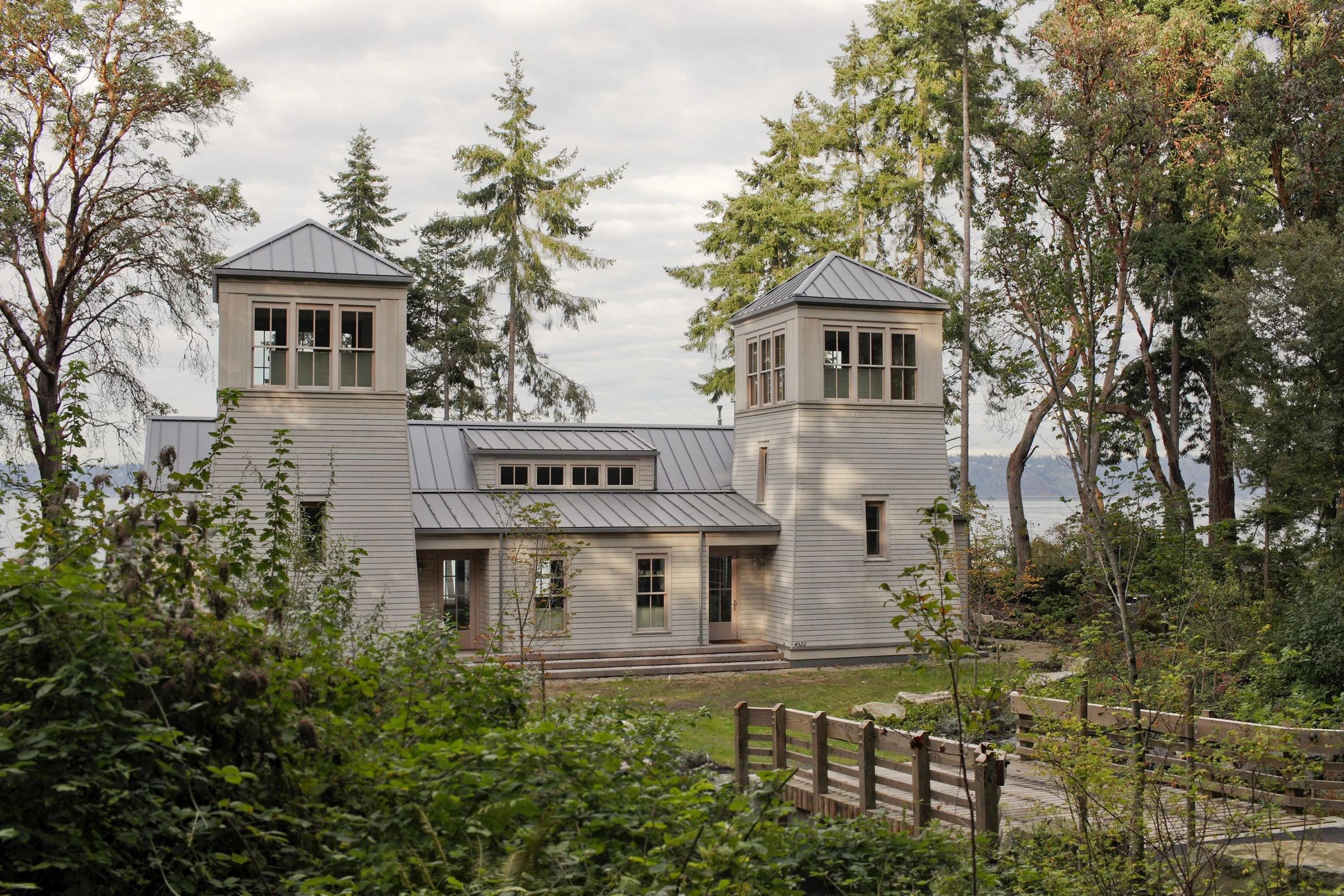 绿意环绕的海边家园——Hoedemaker Pfeiffer 设计挑战性场地-36