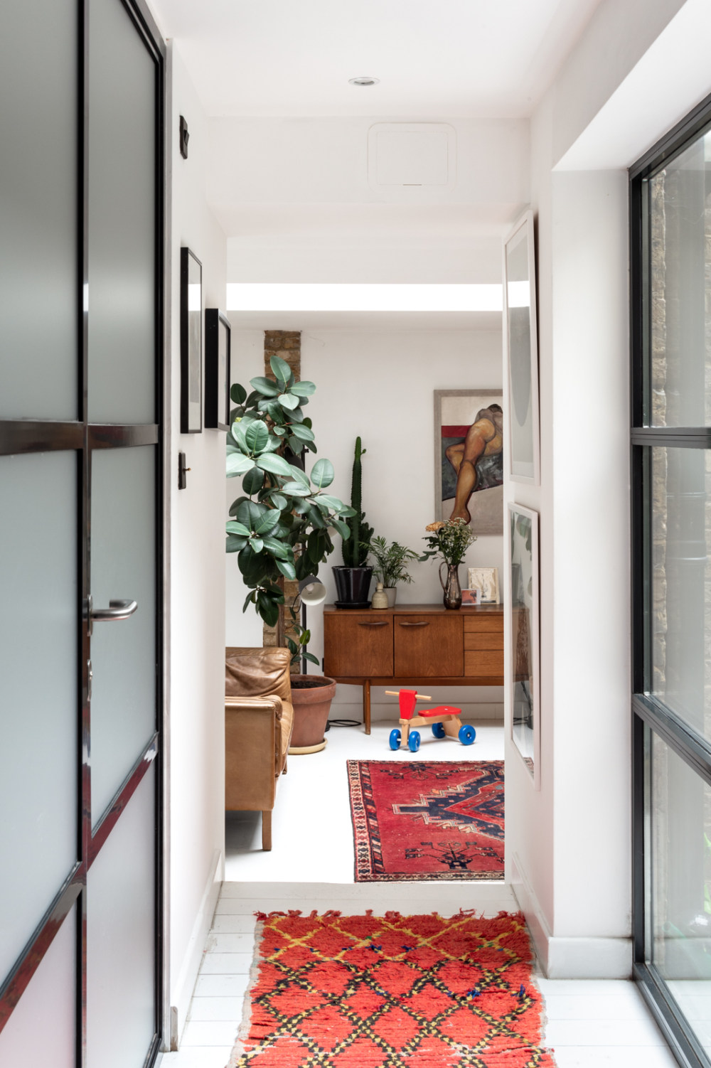 改造后的维多利亚时代公寓 | 自然光线与空间的完美结合-3