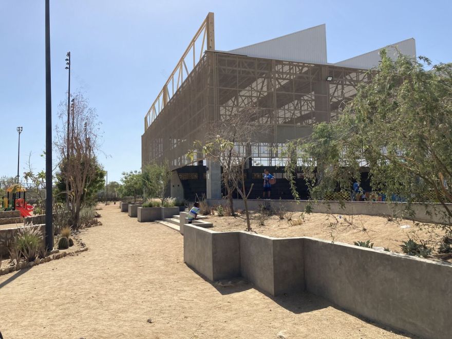 花园阴影 · 沙漠城市的公共空间基础设施丨墨西哥-44